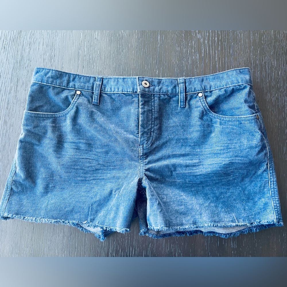 Title Nine Dogtown Corduroy Shorts 4”